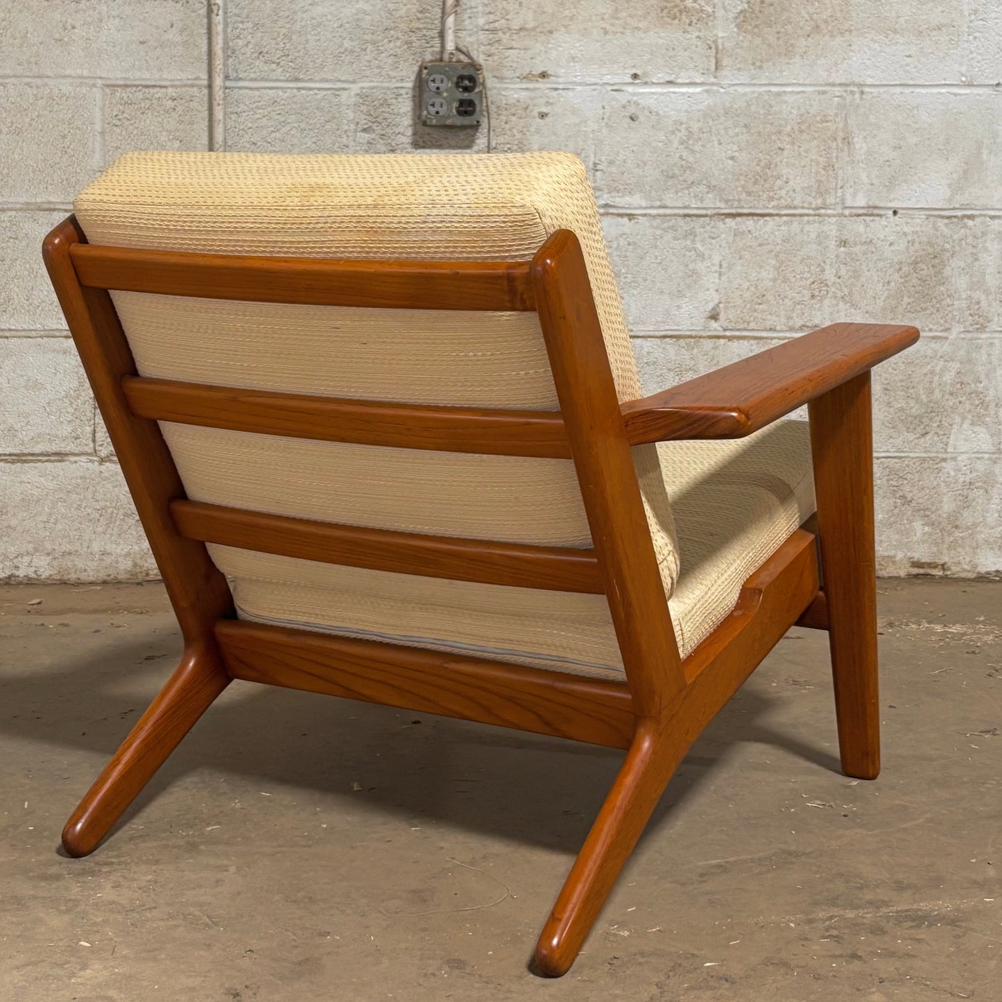 Vintage Teak GE-290 Lounge Chair by Hans Wegner for Getama