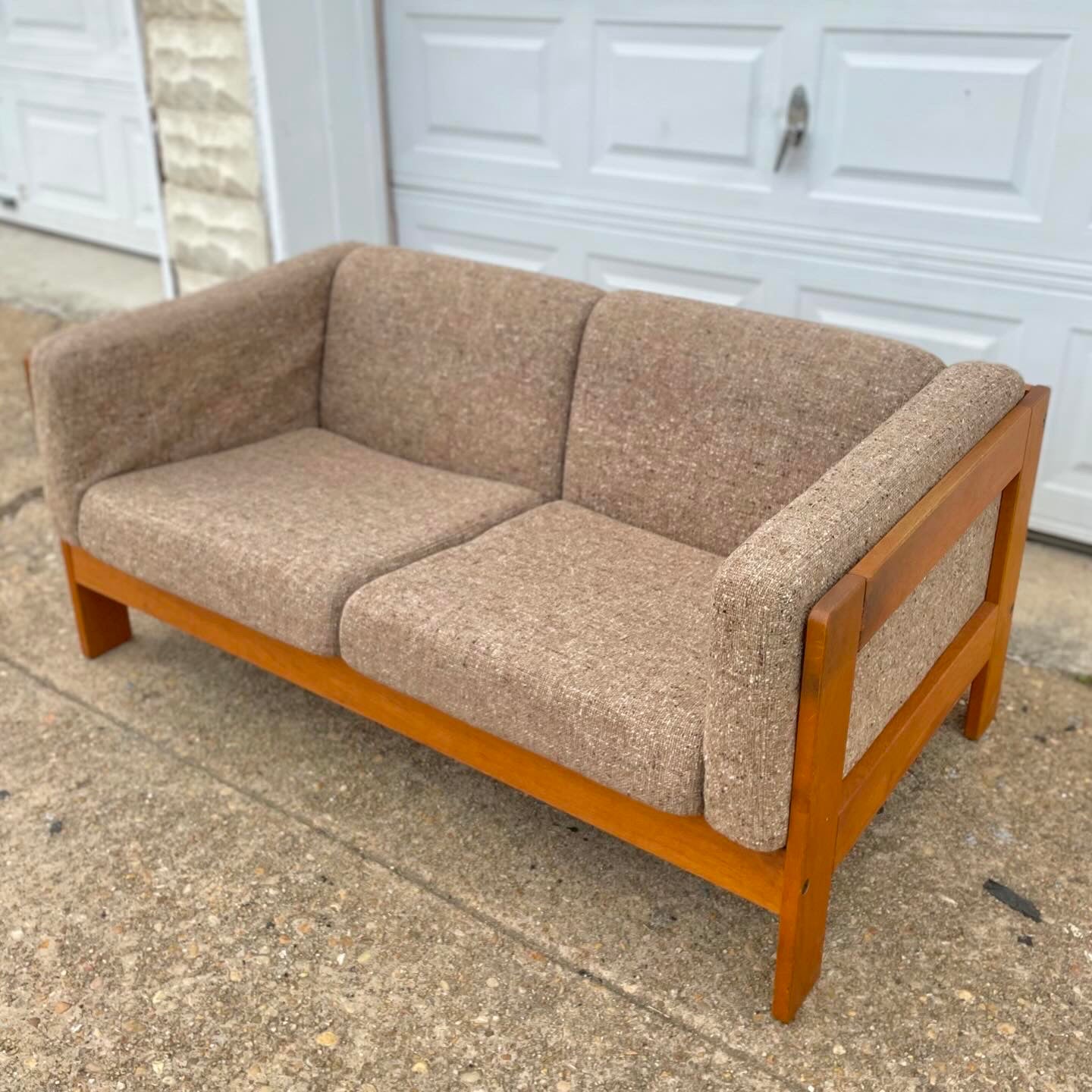 Vintage Danish Modern J119 ‘Neptun’ Loveseat