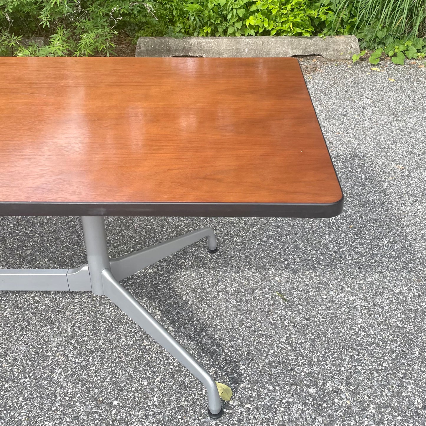 Eames ET189C Table by Herman Miller