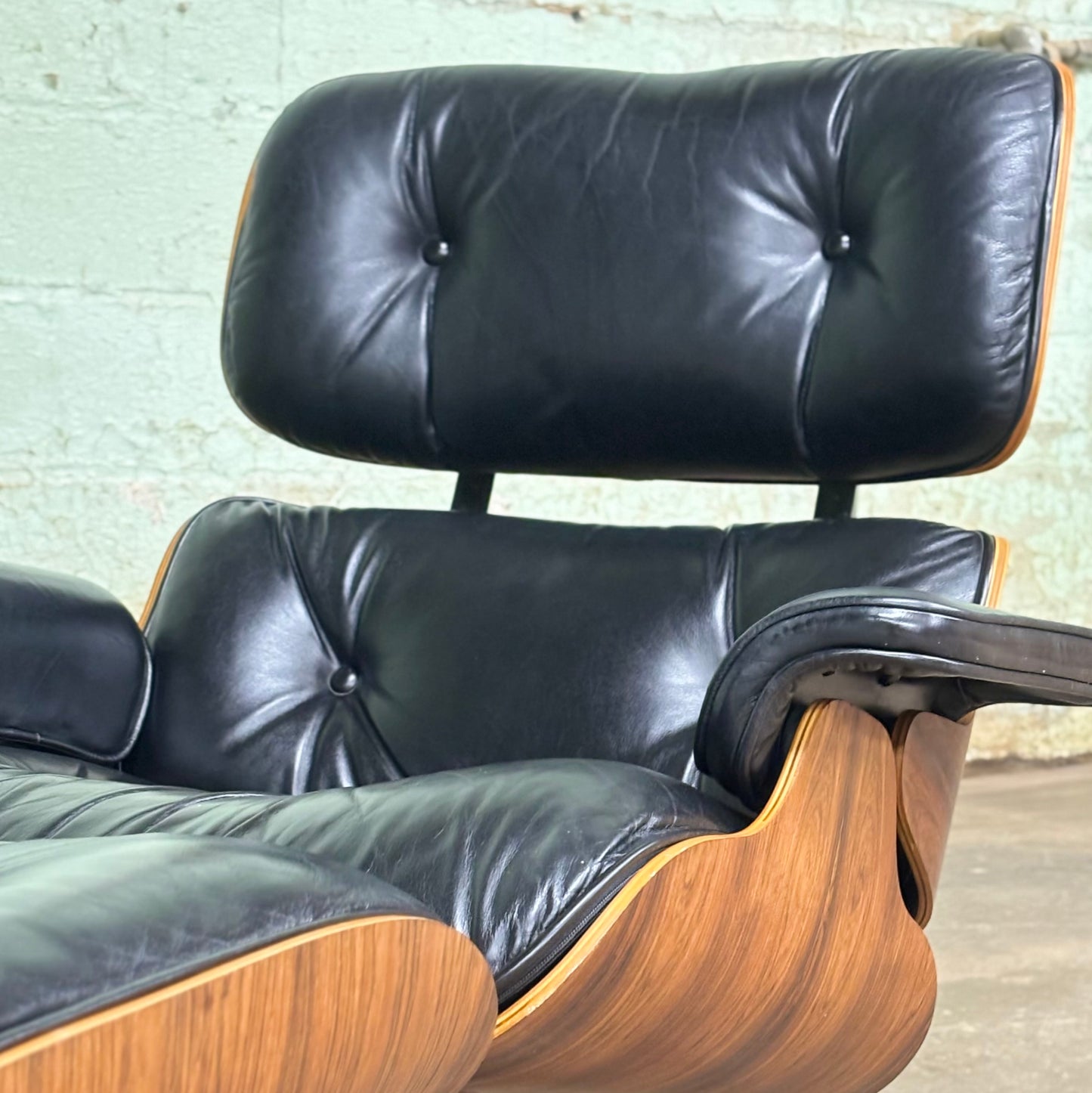 Vintage Herman Miller 670 ‘Eames’ Lounge Chair and 671 Ottoman